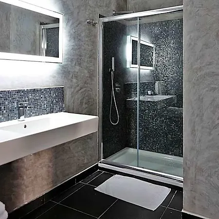 La Boutique 4*