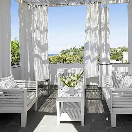 La Boutique Hotel