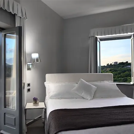 La Boutique 4* Procida