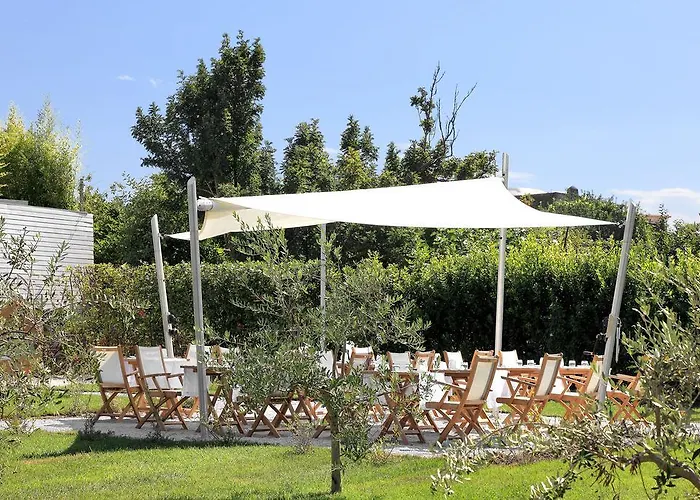 La Boutique Ξενοδοχείο 4*