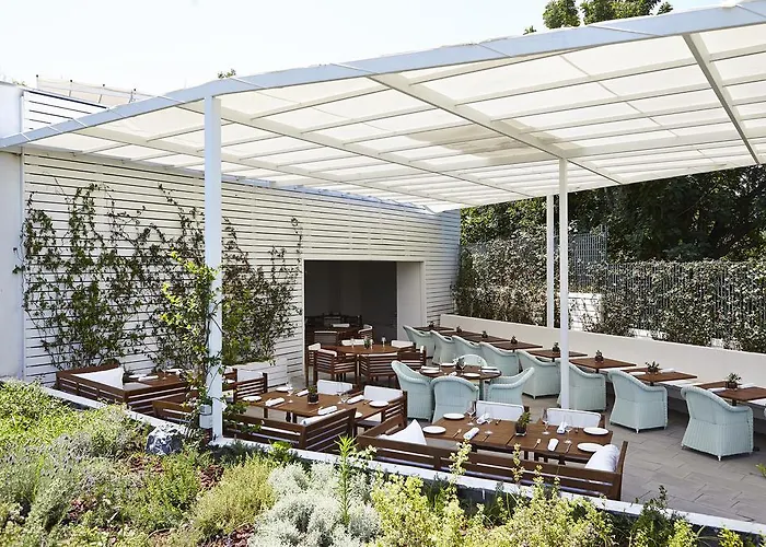 La Boutique Ξενοδοχείο 4*