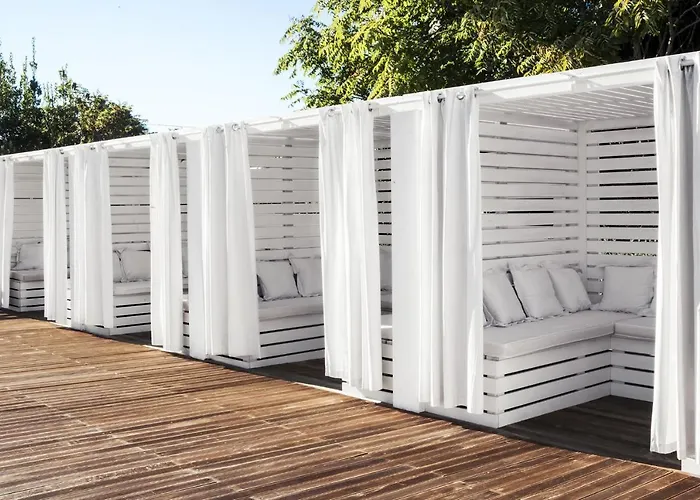 La Boutique Ξενοδοχείο 4*